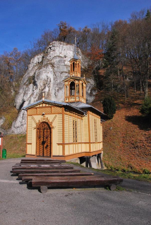 Pokoje Goscinne U Grazyny Ojcow Bagian luar foto